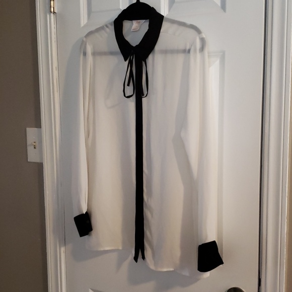 Joe Fresh Long-sleeved Sheer button down blouse - Picture 2 of 6